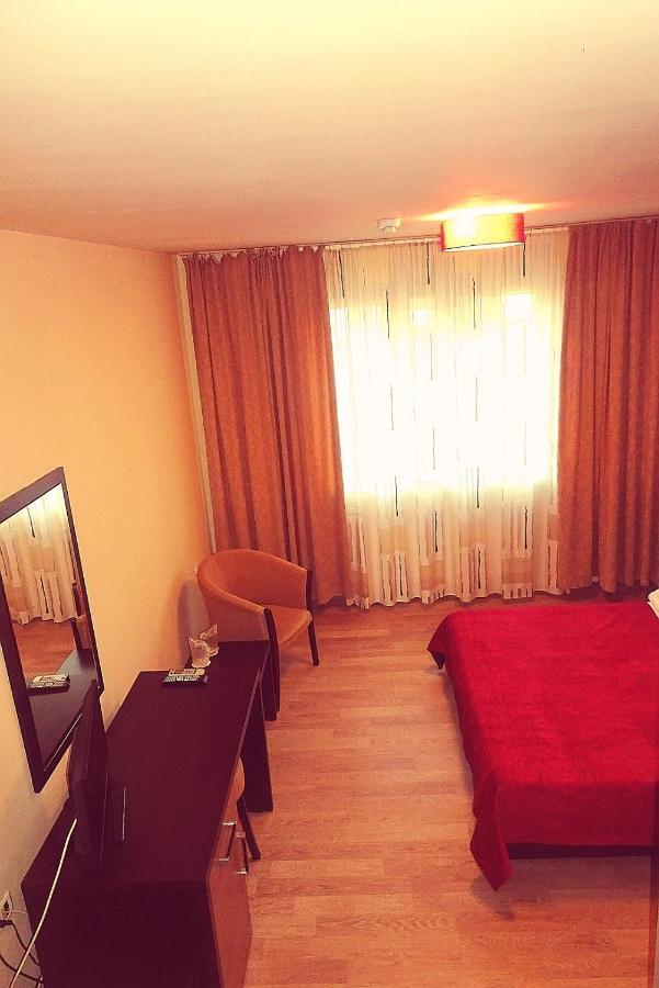 Hotel Nord Плоешти Экстерьер фото